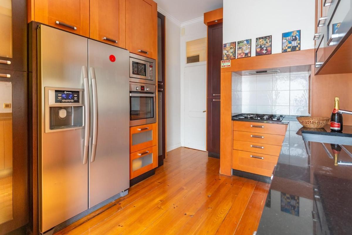 Bright 2 Bedroom Apt 100M From Av. Liberdade Lisboa Dış mekan fotoğraf