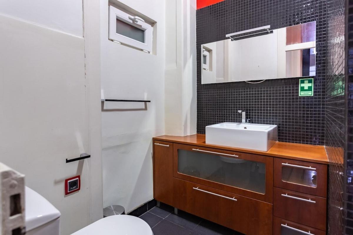 Bright 2 Bedroom Apt 100M From Av. Liberdade Lisboa Dış mekan fotoğraf